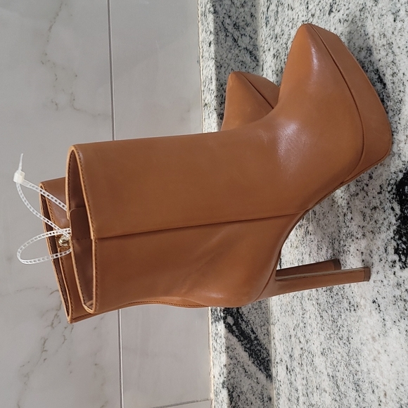 Gianni Bini Connellie Leather Platform stiletto Booties - Picture 10 of 12